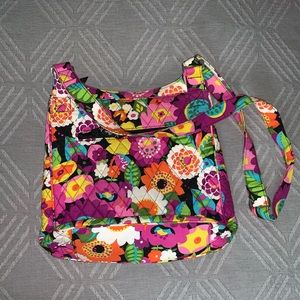 Vera Bradley Bags - Vera Bradley crossbody Vera Bradley Bags - Vera Bradley crossbody